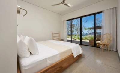 Luxury Villa Photo #22