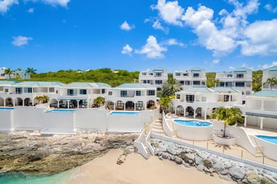 Luxury Villa Photo #4