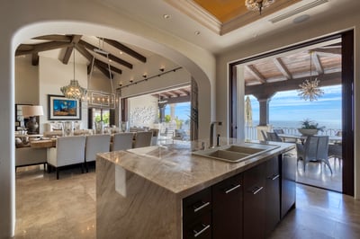 Luxury Villa Photo #24