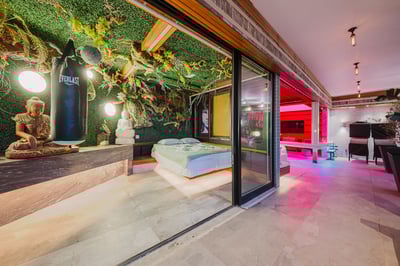 Luxury Villa Photo #22