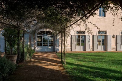 Luxury Villa Photo #2