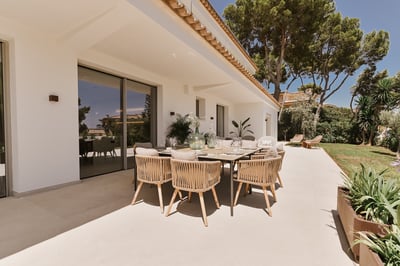 Luxury Villa Photo #9