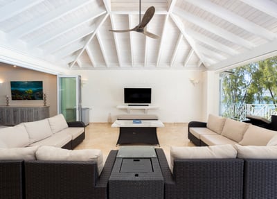 Luxury Villa Photo #3