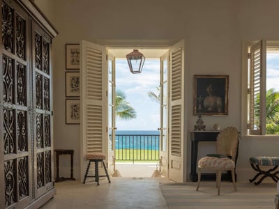 Luxury Villa Photo #22