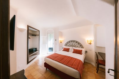 Luxury Villa Photo #31