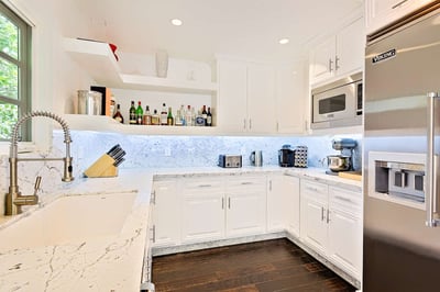 Luxury Villa Photo #16