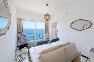 Luxury Villa Photo #38