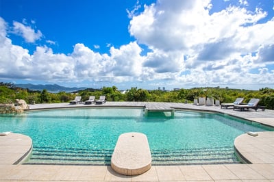Luxury Villa Photo #5