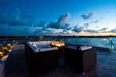 Luxury Villa Photo #16