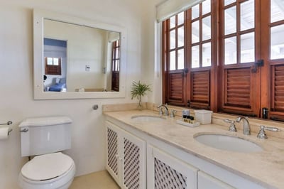 Luxury Villa Photo #31