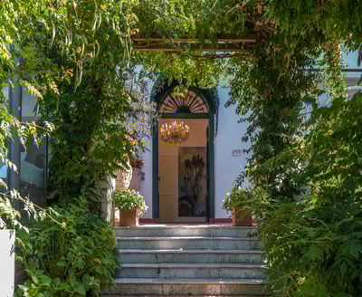 Luxury Villa Photo #9