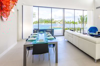Luxury Villa Photo #9