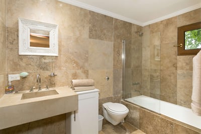 Luxury Villa Photo #37