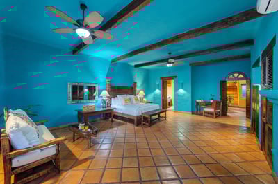 Luxury Villa Photo #33
