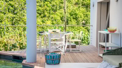 Dining Area & Kitchen