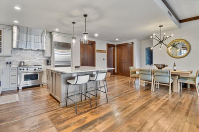 Luxury Villa Photo #4