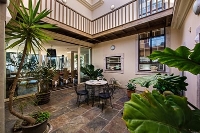 Luxury Villa Photo #12
