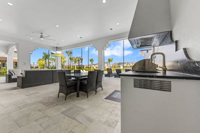 Luxury Villa Photo #10