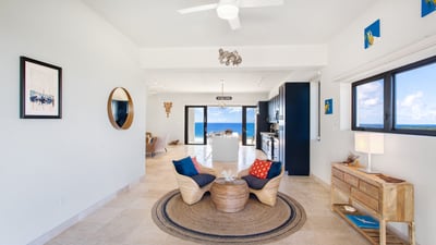 Luxury Villa Photo #13
