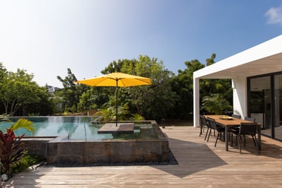 Luxury Villa Photo #6