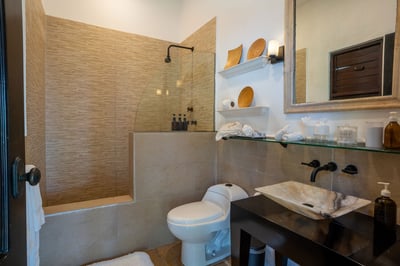 Luxury Villa Photo #49