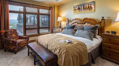 Primary suite