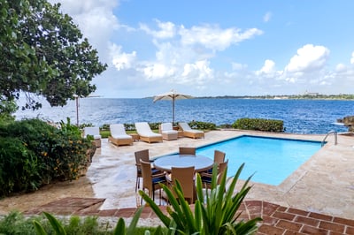 Luxury Villa Photo #12