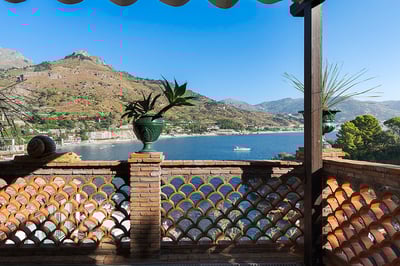 Luxury Villa Photo #2