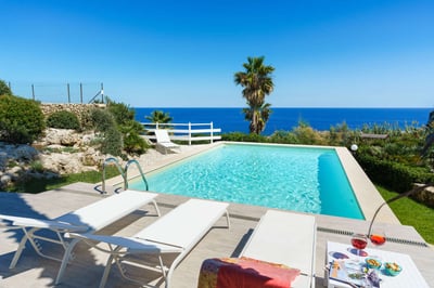Luxury Villa Photo #7