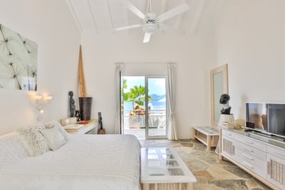 Luxury Villa Photo #33