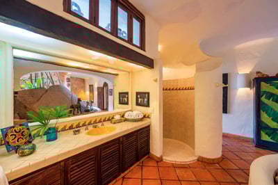 Luxury Villa Photo #21