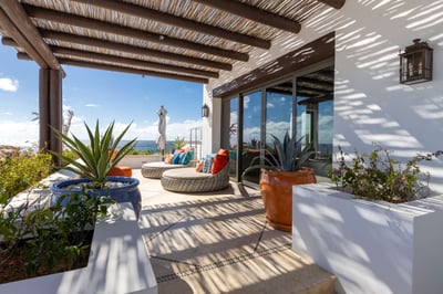 Luxury Villa Photo #11