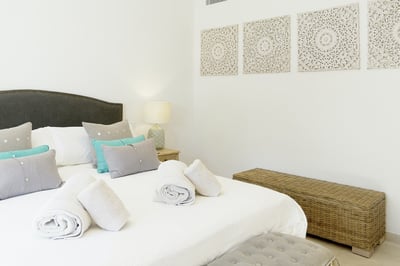 Luxury Villa Photo #34