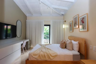 Casa Ottanta - 5-Bed Family Villa, Pool & Jacuzzi