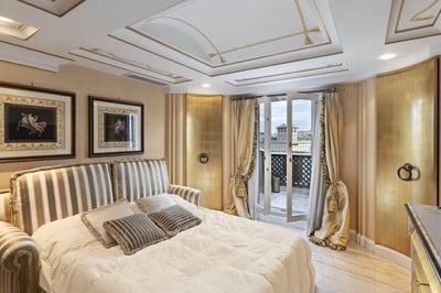 Luxury Villa Photo #18