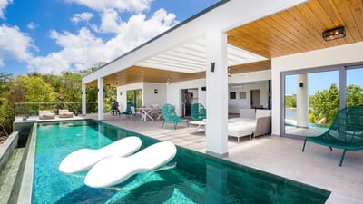 Luxury Villa Photo #6