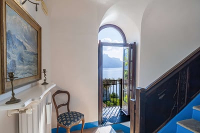 Luxury Villa Photo #30