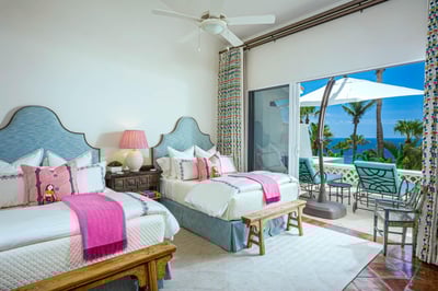 Luxury Villa Photo #30