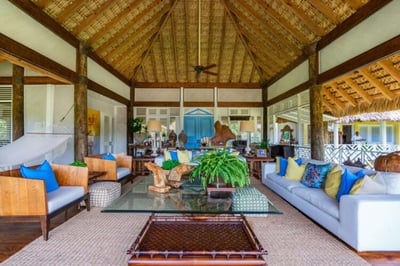 Luxury Villa Photo #13