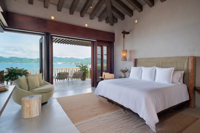 Luxury Villa Photo #33