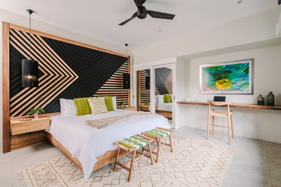 Suite 4 - King Bed, AC - Level 1