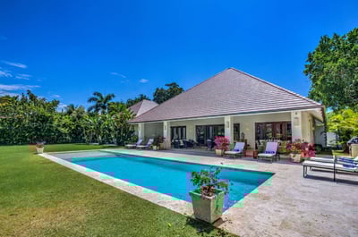 Luxury Villa Photo #2