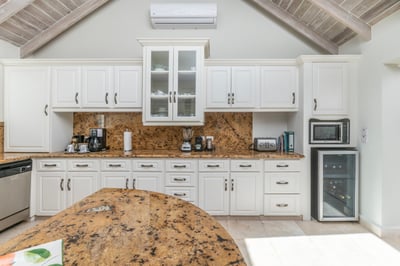 Luxury Villa Photo #20