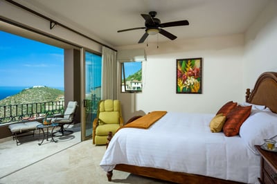 Luxury Villa Photo #31
