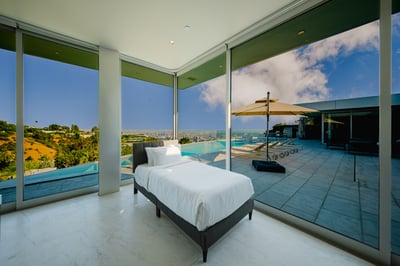 Luxury Villa Photo #37