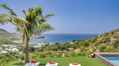 Luxury Villa Photo #2