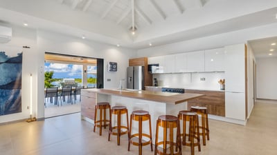 Luxury Villa Photo #8