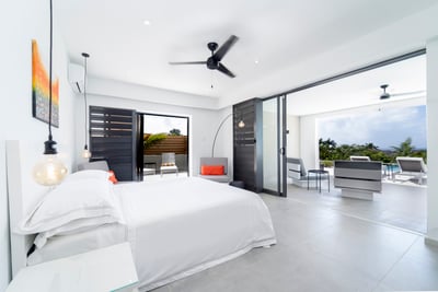 Luxury Villa Photo #15