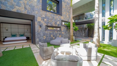 Luxury Villa Photo #22