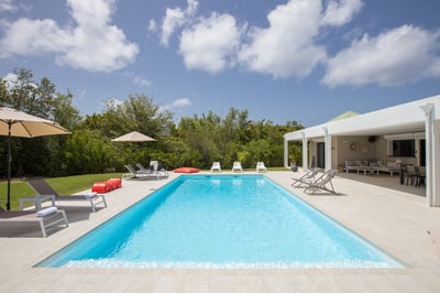 Luxury Villa Photo #6
